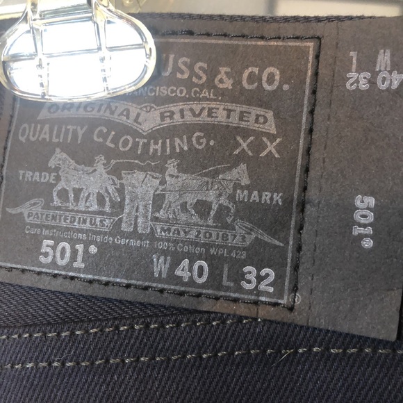 Levi’s 501 Shrink to Fit Jeans - Picture 6 of 11